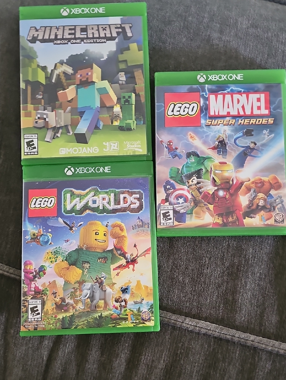 Marvel LEGO Super Heroes & Minecraft & LEGO Worlds - Green Cases Xbox One
